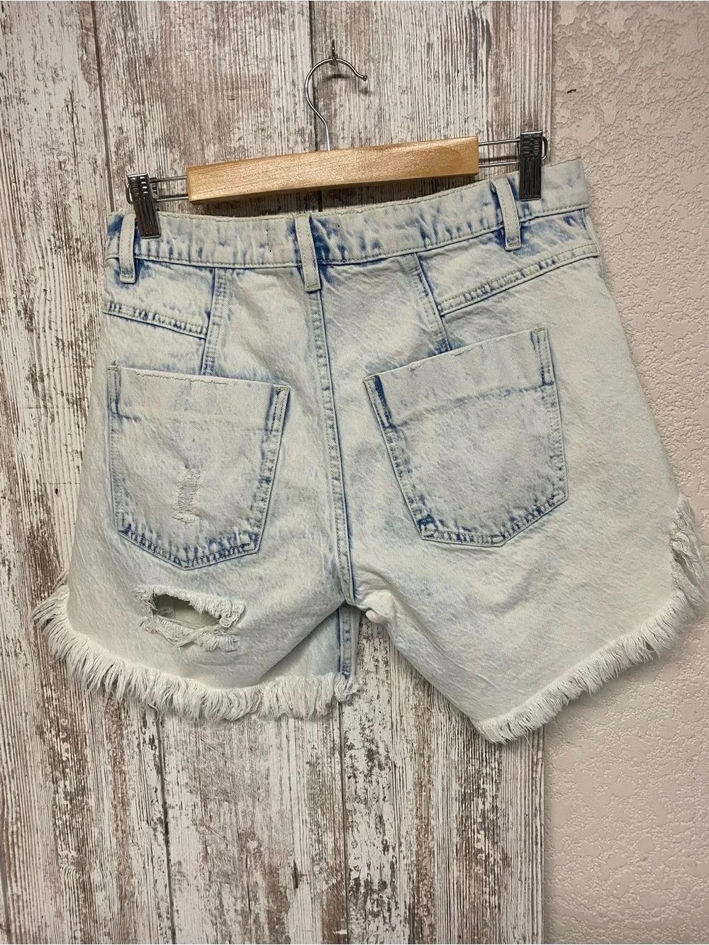 We The Free Light Blue Distressed Frayed Hem Jean Shorts